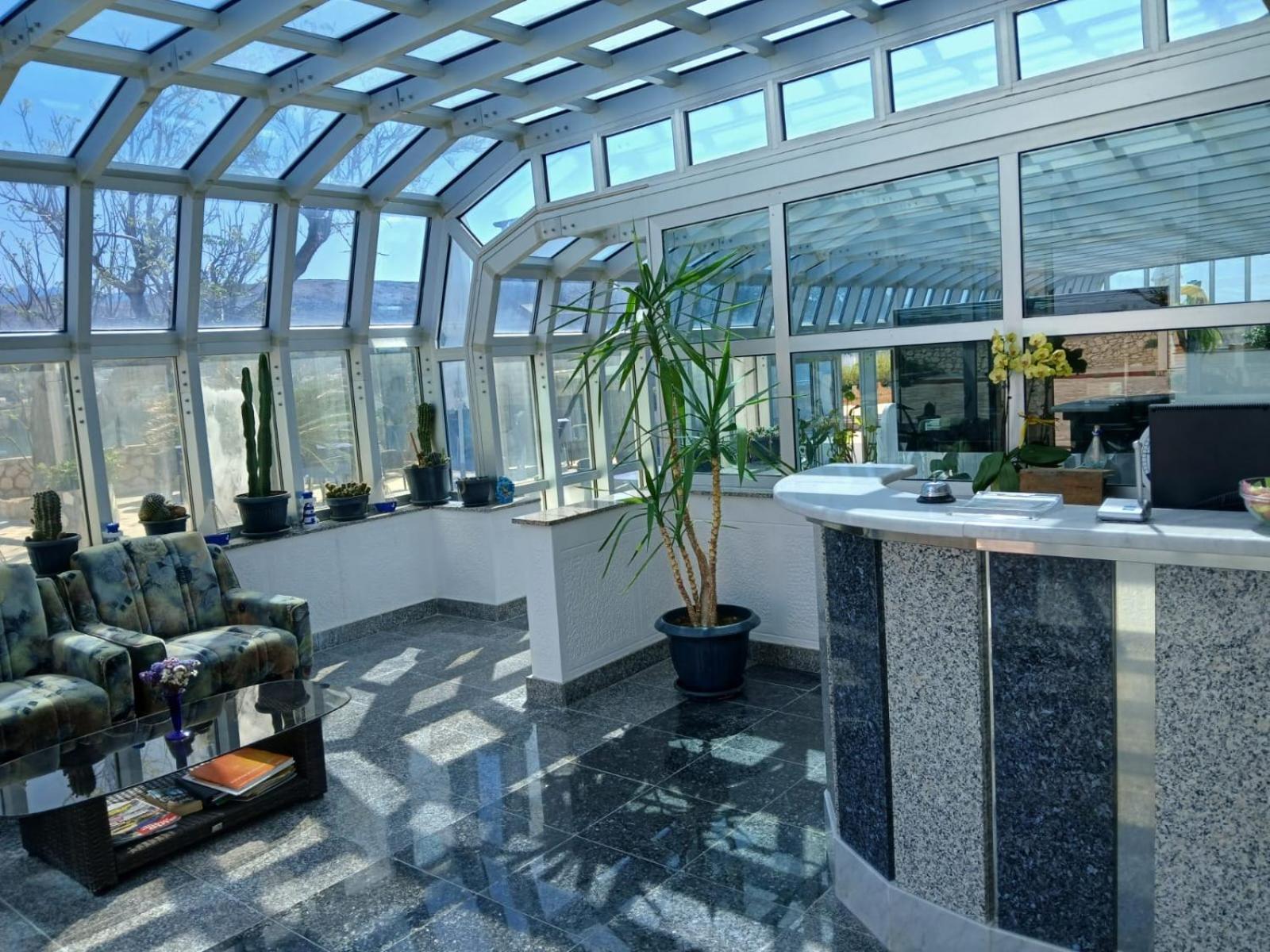 Biser Hotel 13/55