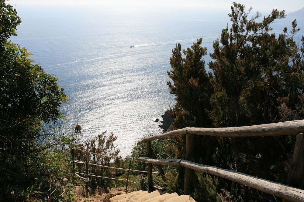 Resort Costa Morroni 83/90