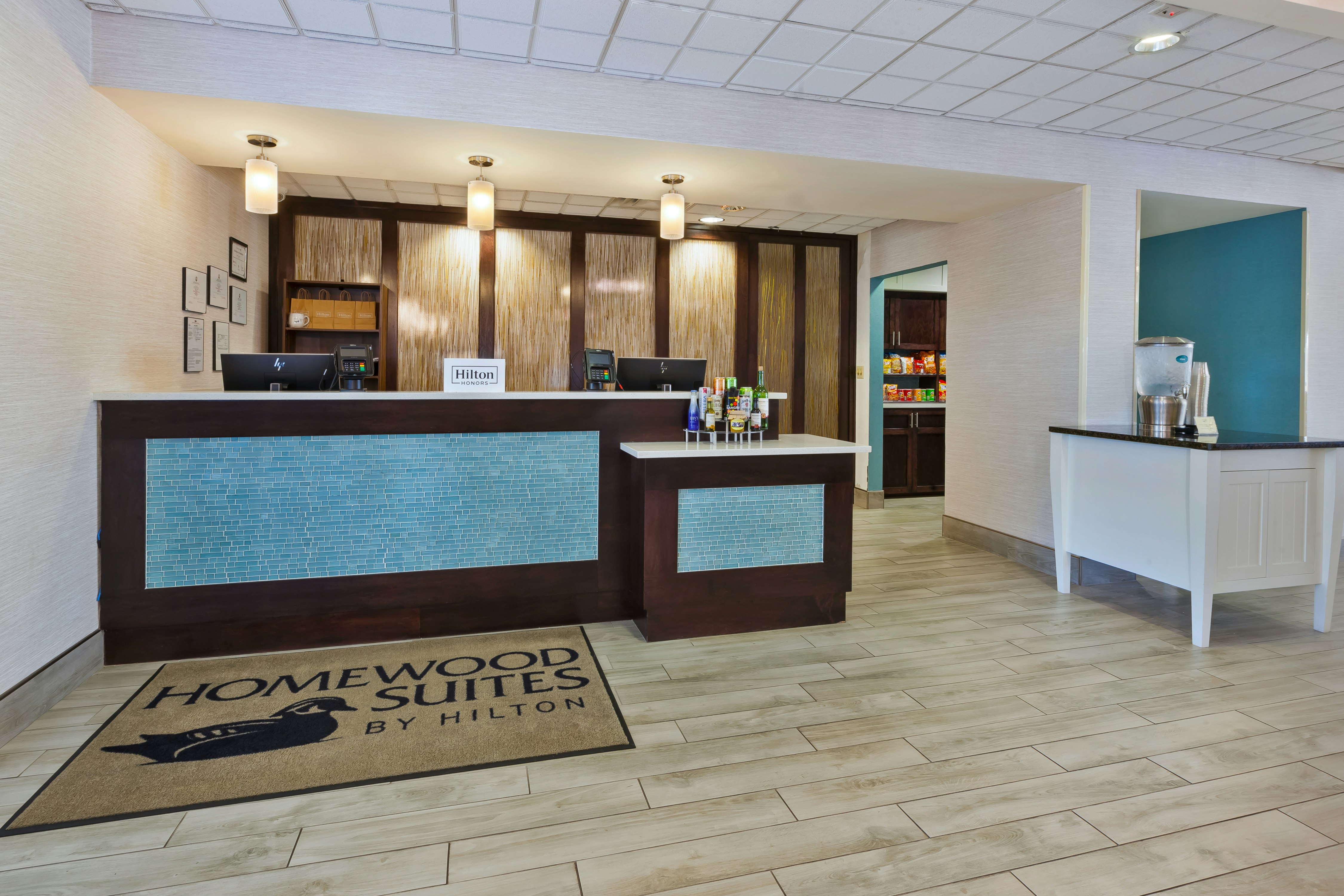 Lobby at HOMEWOOD SUITES BY HILTON CHESAPEAKE-GREENBRIER, CHESAPEAKE - VA