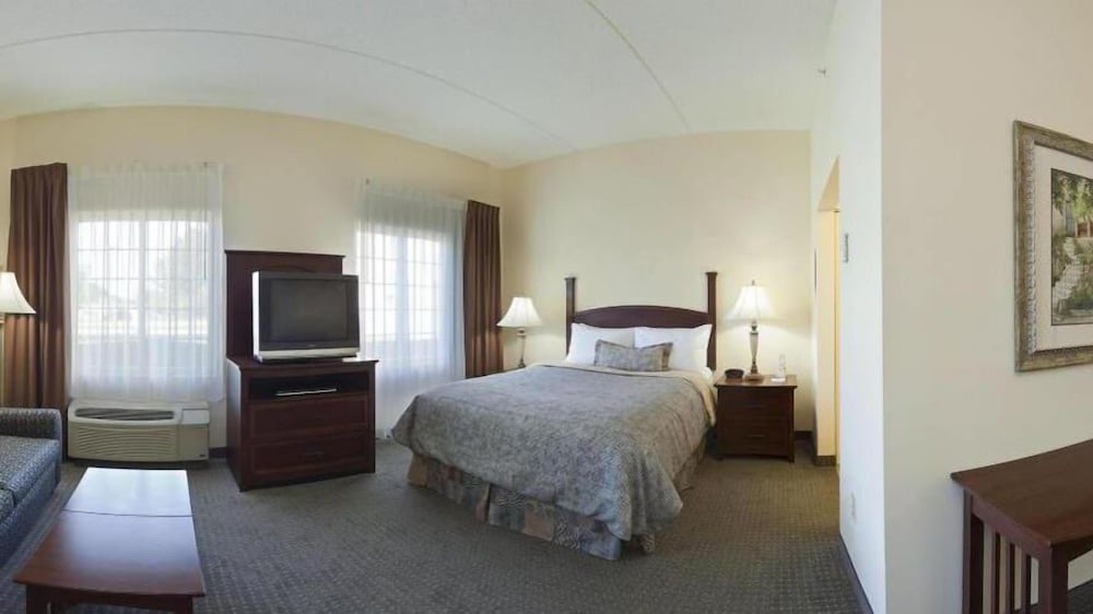 Staybridge Suites Cleveland Mayfield Heights Beachwood 17/68