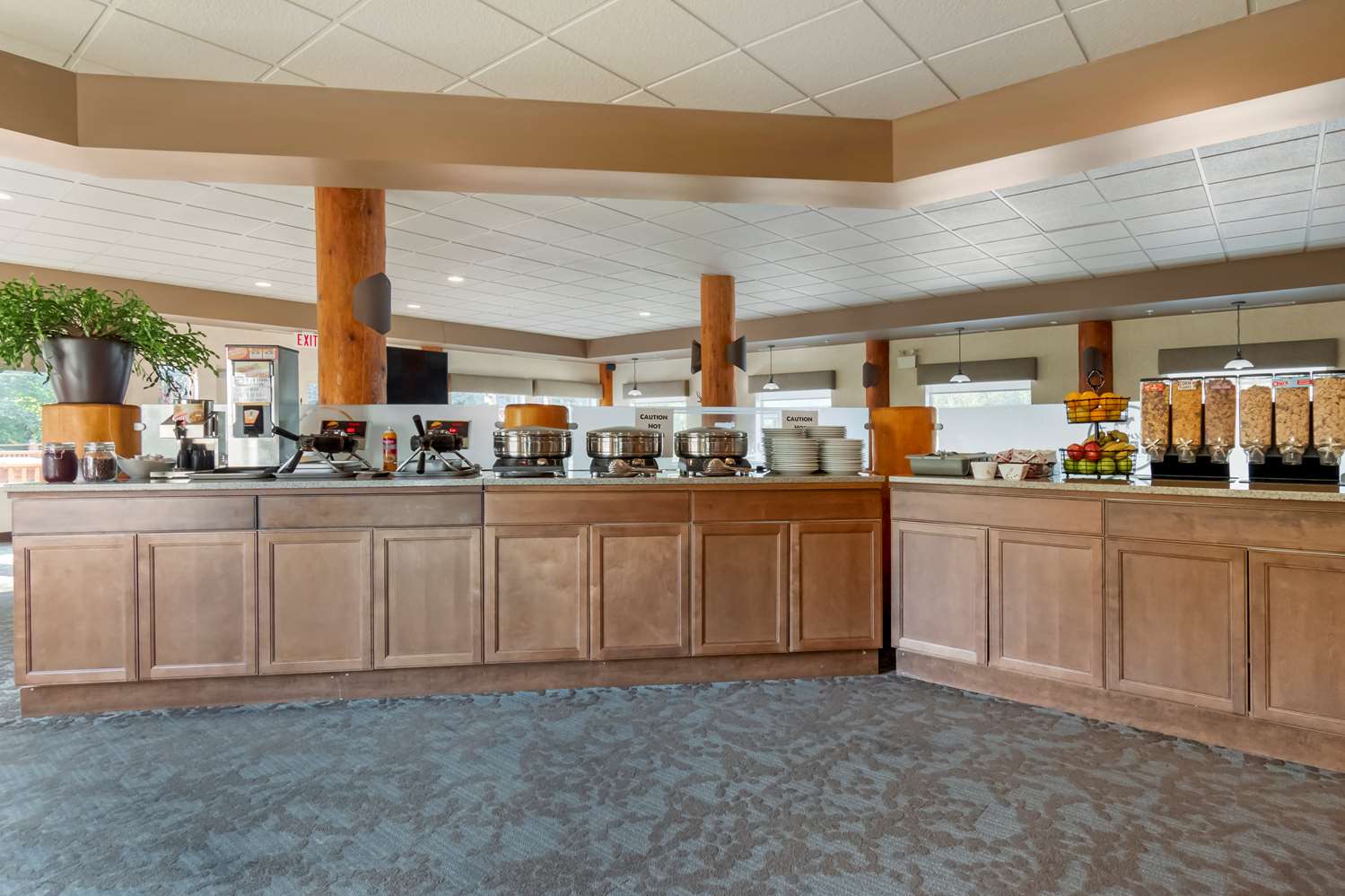 Best Western Plus Valemount Inn & Suites 14/65
