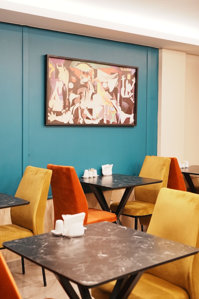 Reyyan Hotel 56/69