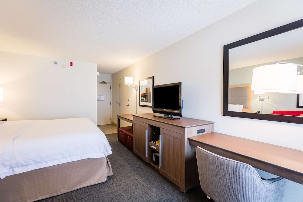 Hampton Inn Rochester 11/30