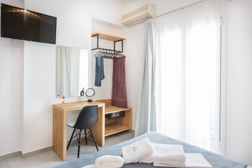 Dimamiel Malia Inn 48/50