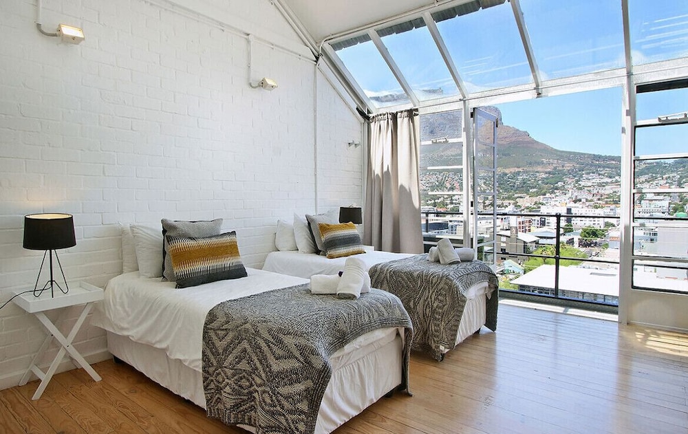 Manhattan Lofts 11/50