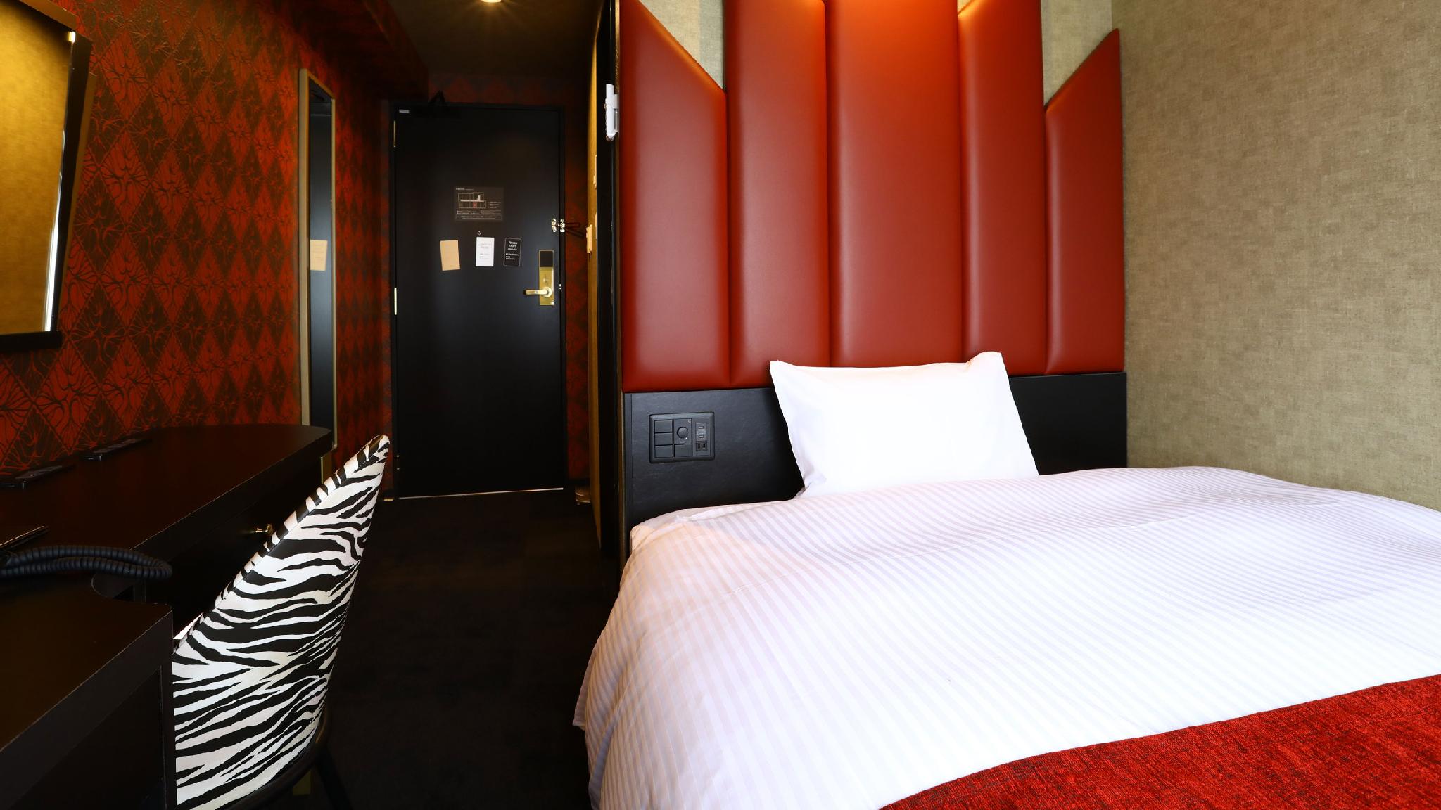 Semi Room, Standard, Semi Double Bed, Smoking