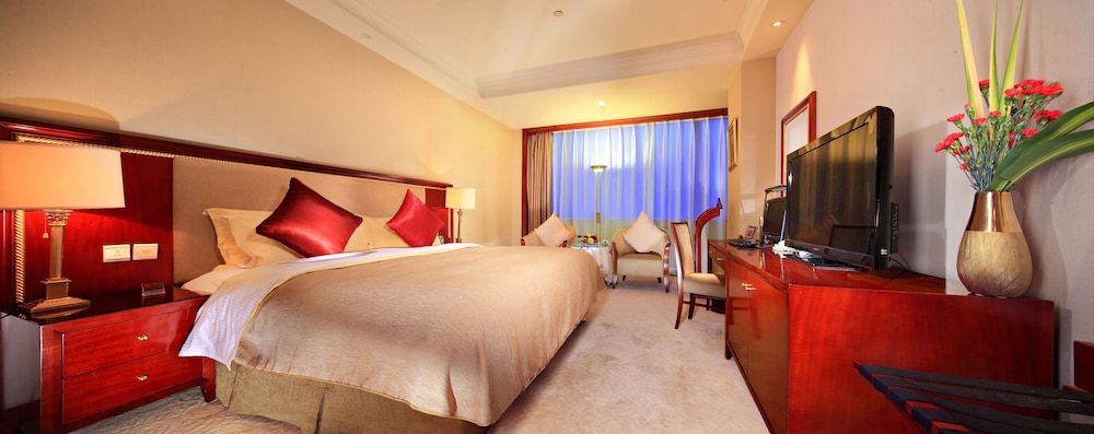 Xinhai Jinjiang Hotel 8/45
