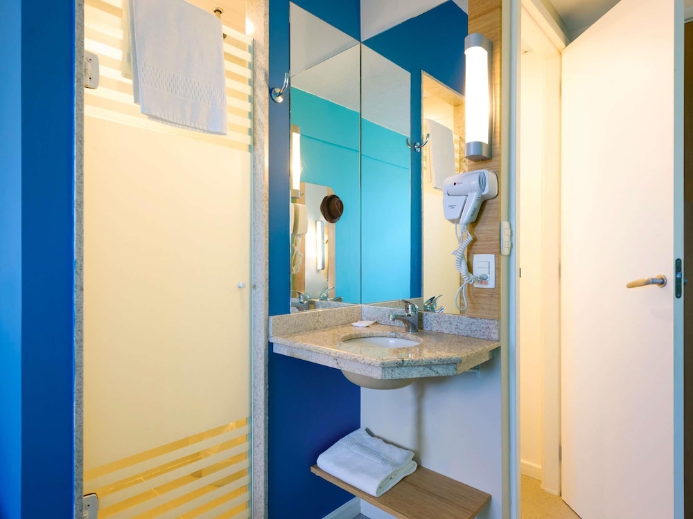 Ibis Budget Porto Alegre 66/66