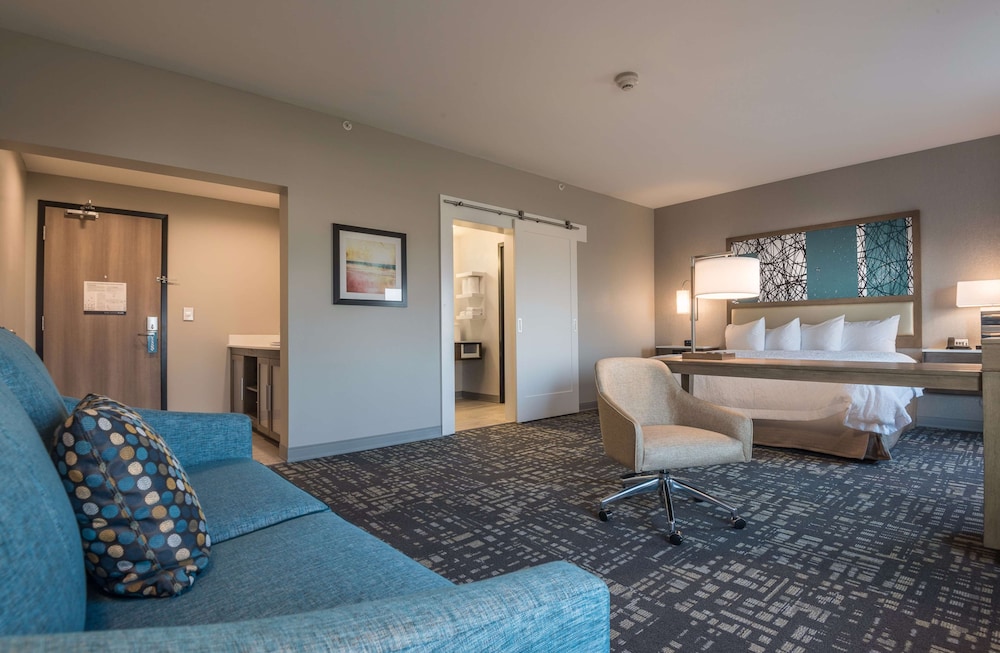 Hampton Inn Suites Dallas the Colony Tx 35/48