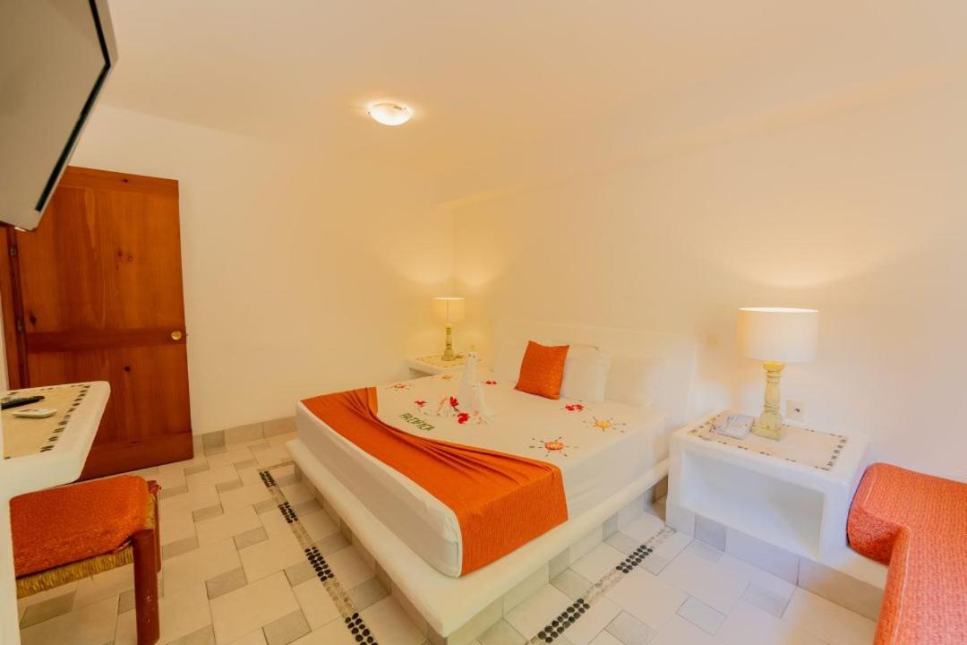 Suite, Sea View
