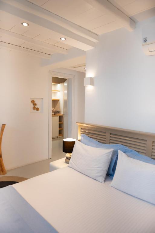 Residential, Junior, Apartment