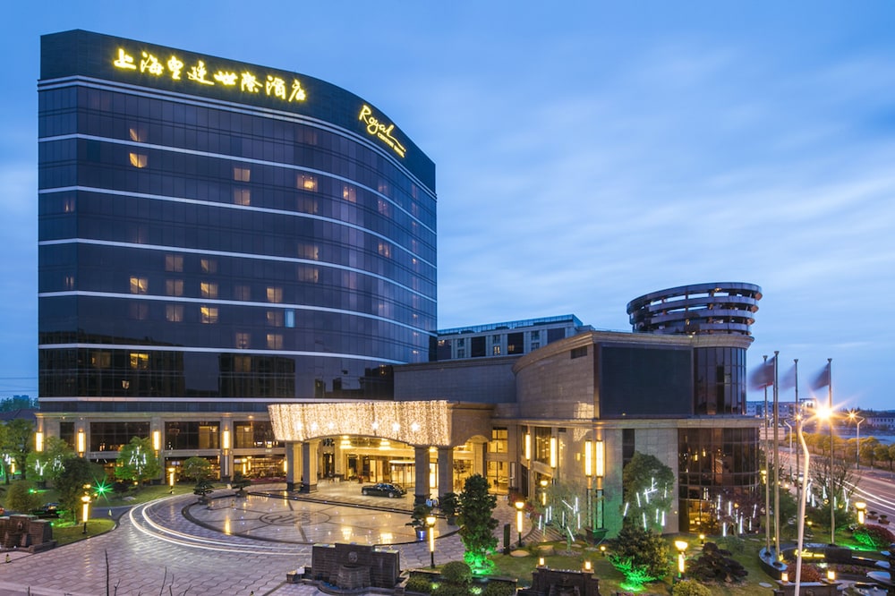 ROYAL CENTURY HOTEL SHANGHAI 1/35