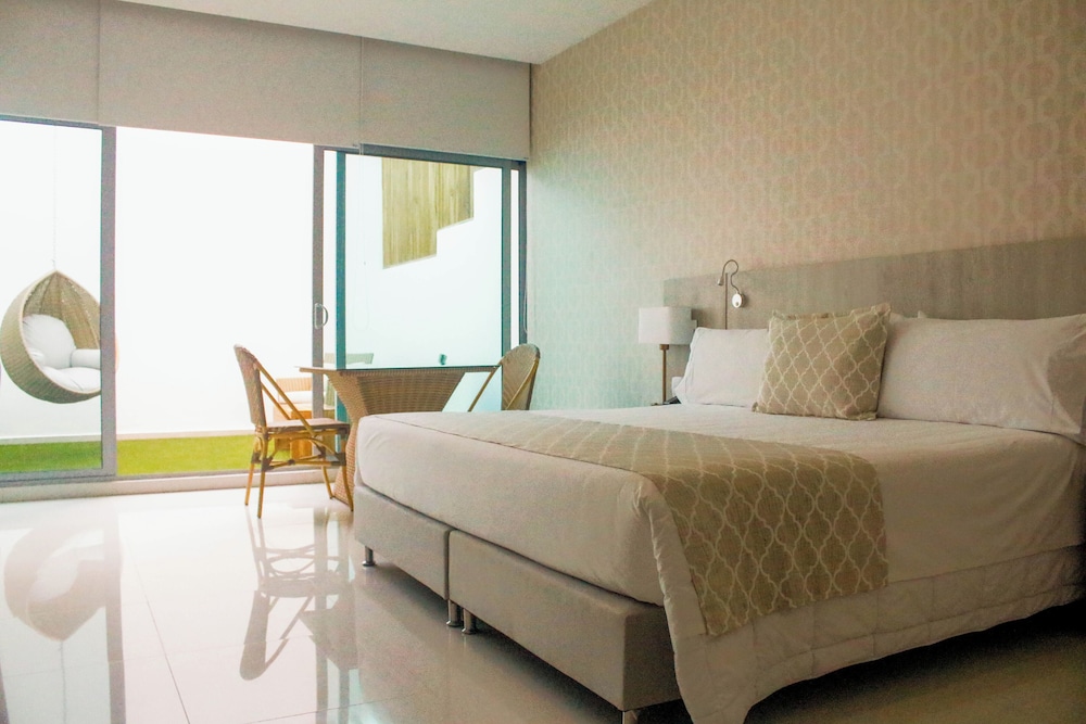 Hotel Dorado Plaza Alto Prado 7/26
