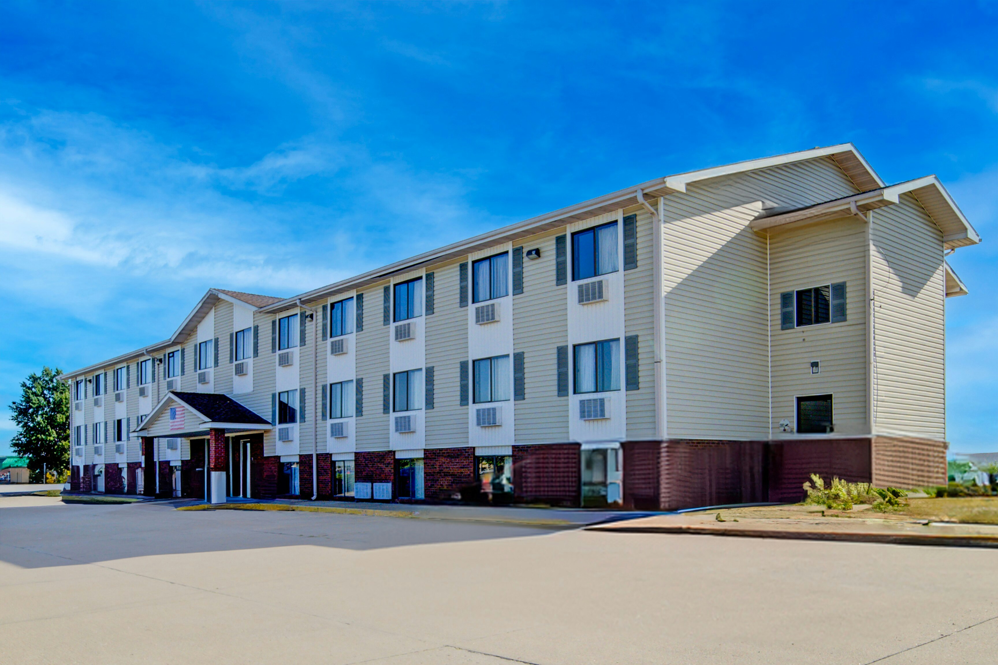 Capital O Amerihost Inn and Suites Kingdom City Hwy 54 MO in KINGDOM CITY - MO