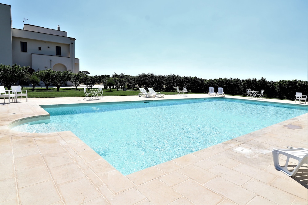 Tenuta Gli Agrumi Del Salento 30/50