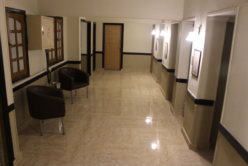 New Garden Palace Hotel 17/24