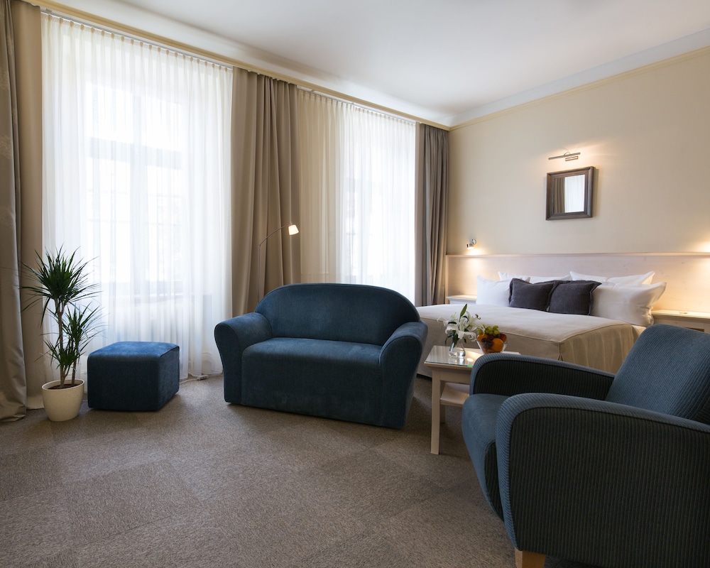 Unitas Hotel 30/55