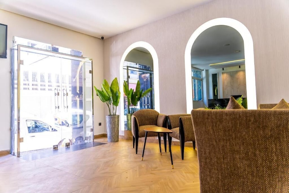 HOTEL LES AMBASSADEURS 写真4