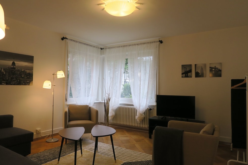 Newly Furnished Apartments In Zurich 29/50