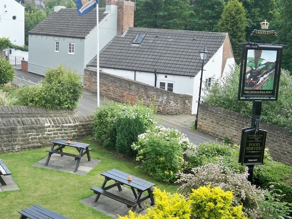 Nelson Railway Inn 14/16