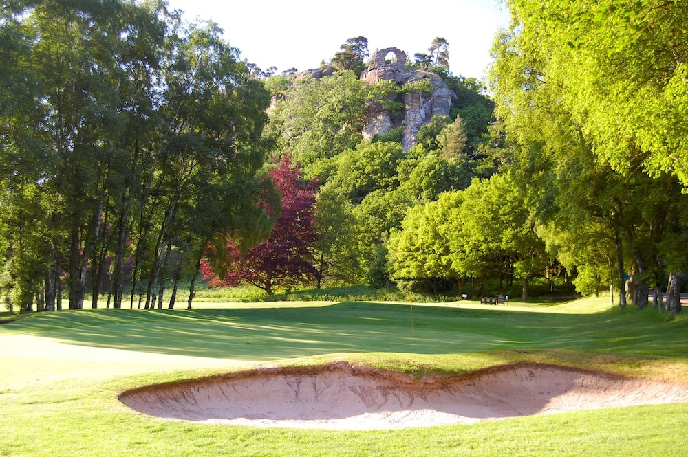 Hawkstone Park Hotel 40/42