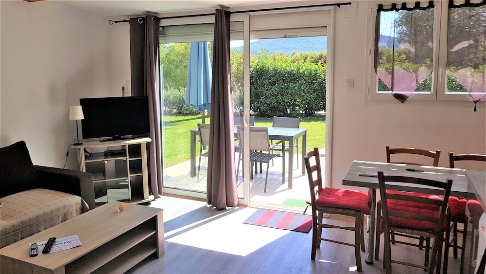 Domaine De L Aufrene 17/50