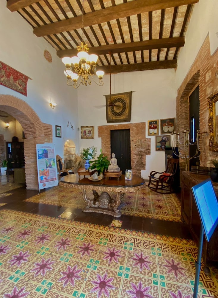 Hotel Dona Elvira 8/70