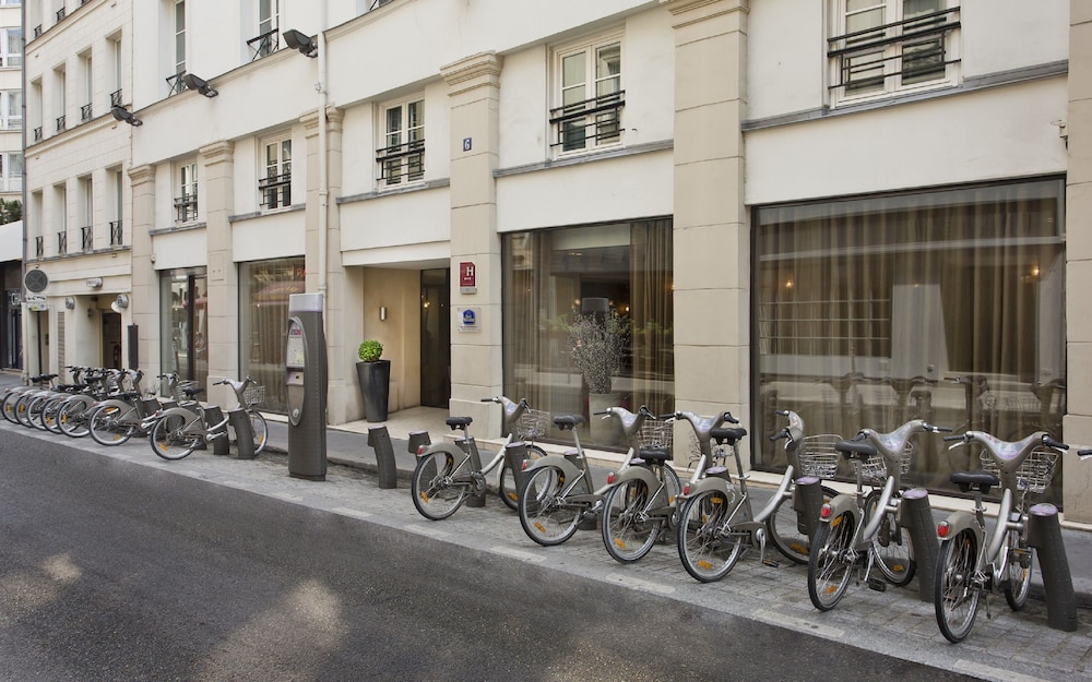 Hotel Le Colisee 49/56