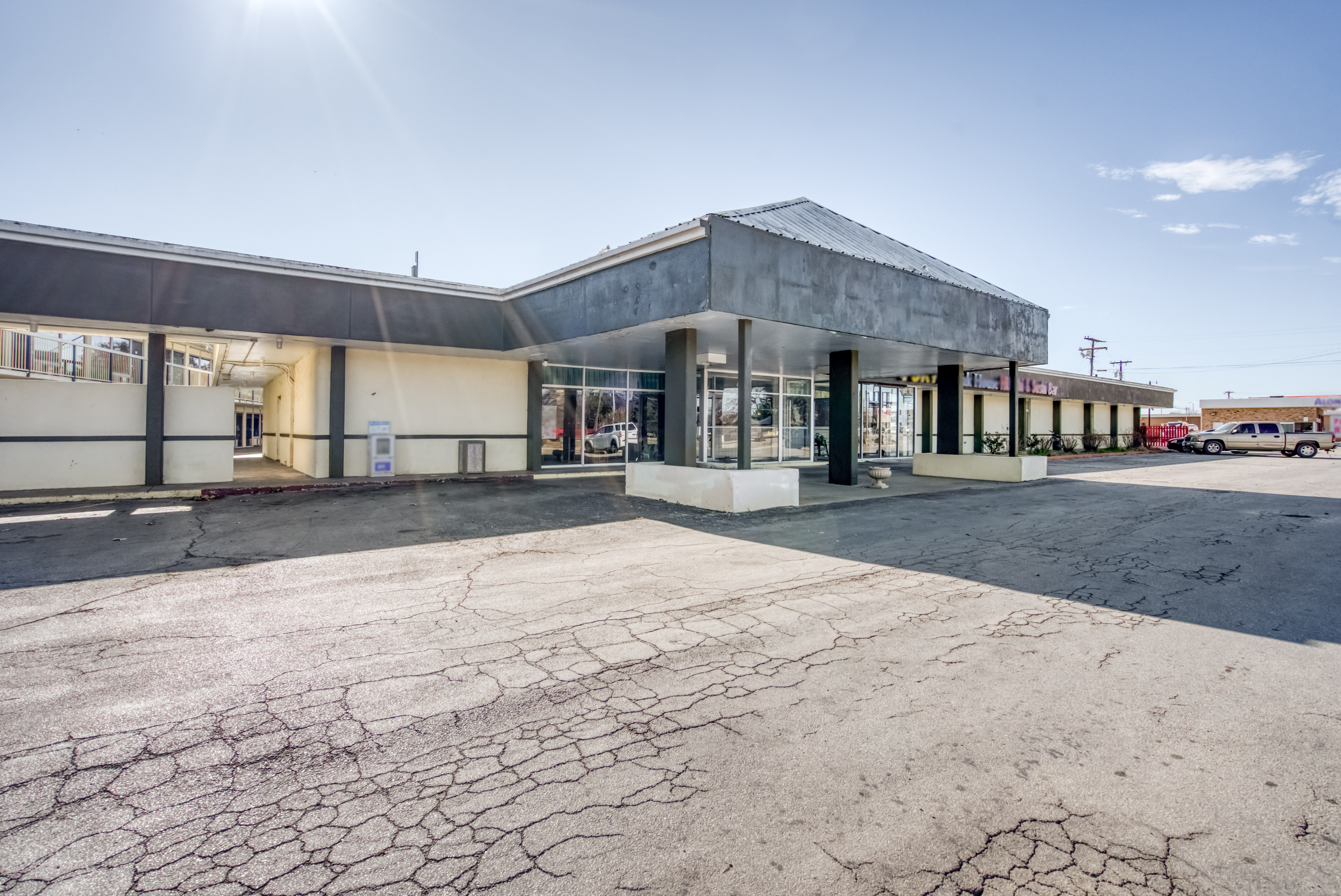 Hotel Brownwood Hwy 67 (ex. Budget Inn & Suites Brownwood) 33/43