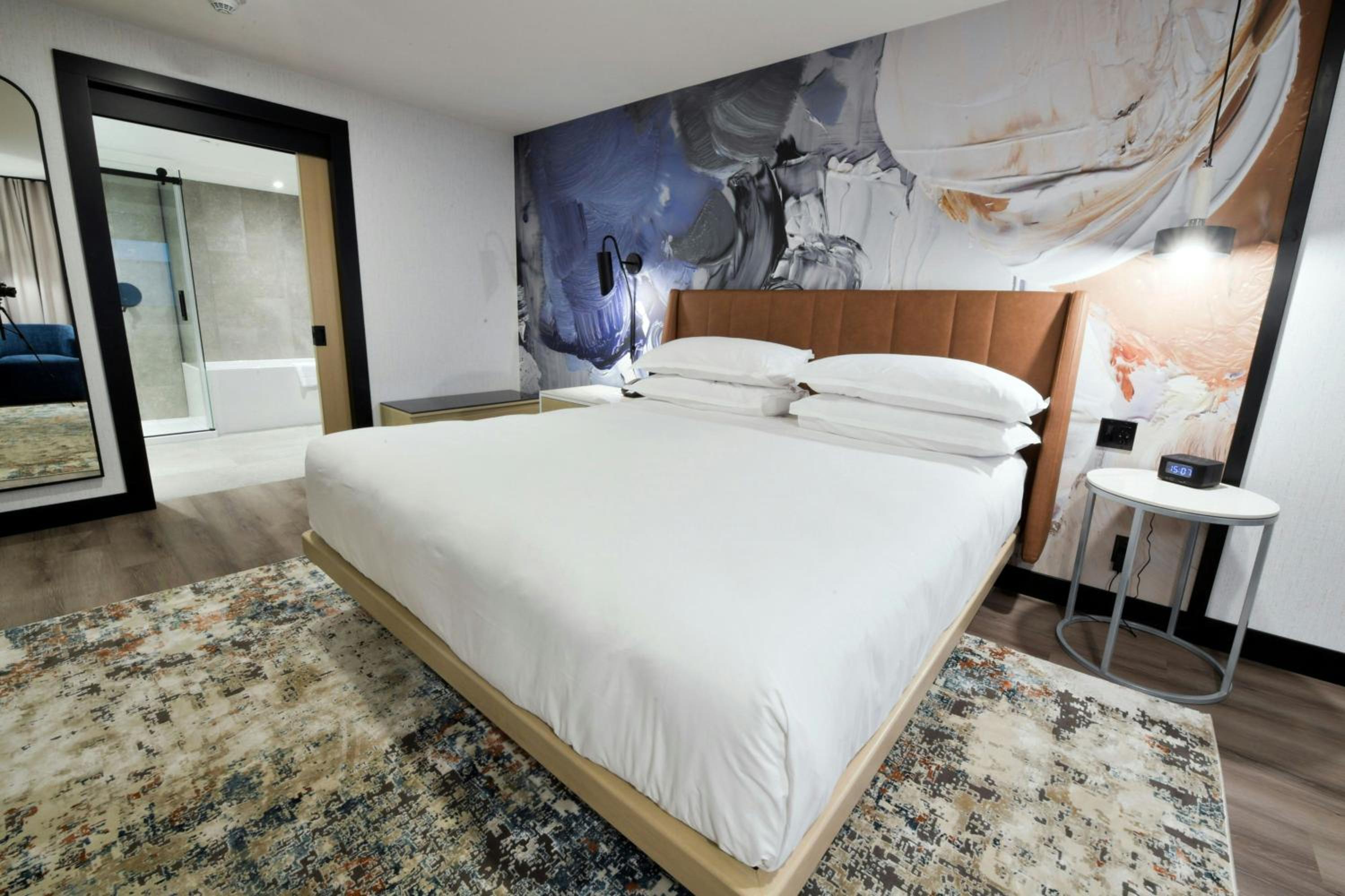 Room at Sheraton Laval Hotel, LAVAL - QUEBEC