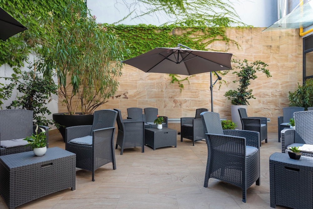 iH Hotels Milano Watt 13 71/76