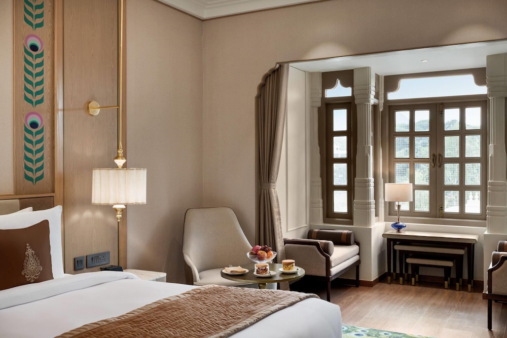 Deluxe, King Bed, Arabian Hills View, Wyndham Grand Udaipur Fateh Sagar Lake 8/10