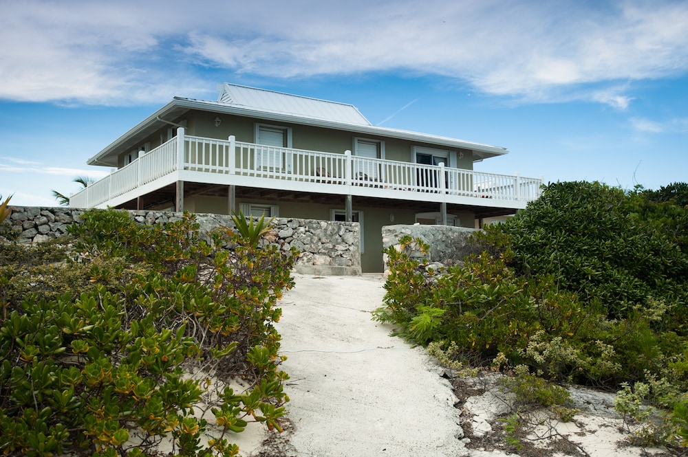 Caribbean Sea Breeze Villas 2/59