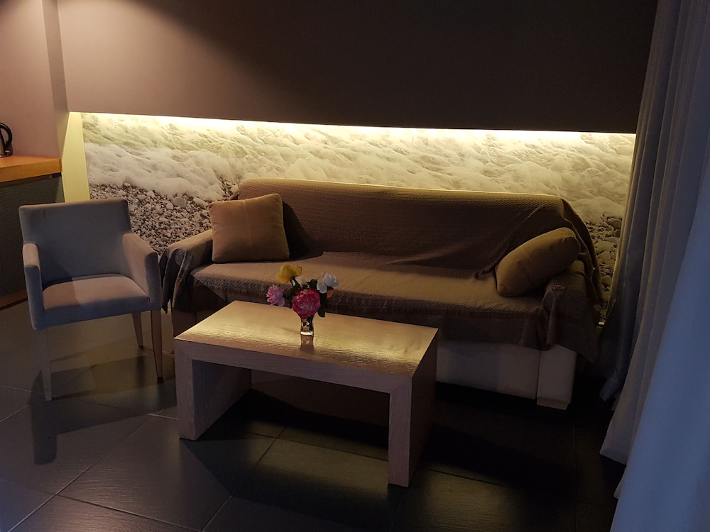 Elysion Hotel 25/43