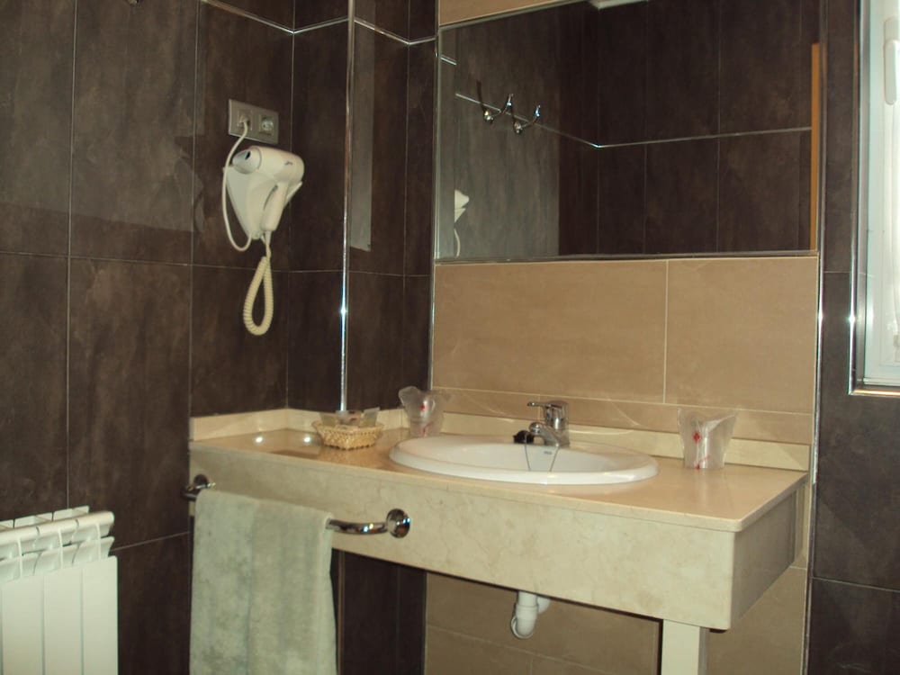 Hotel Alfageme 13/49