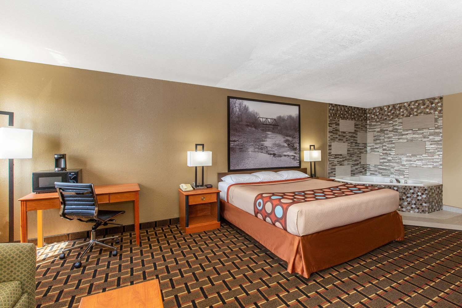 Super 8 by Wyndham Ottawa 14/26