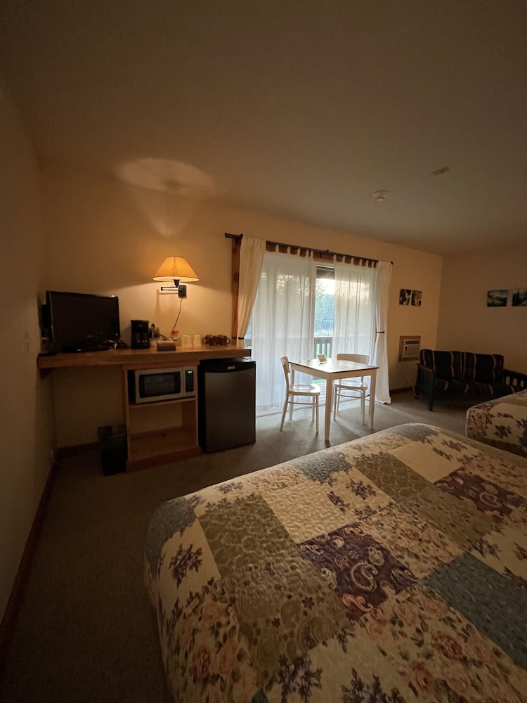 River Run Inn 30/77