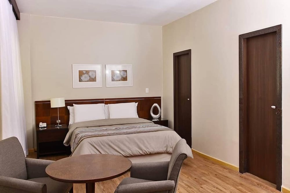 Room, Single