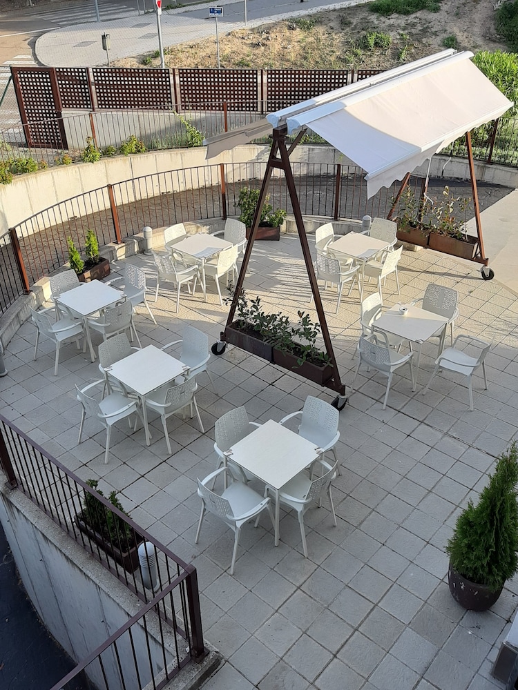 Hotel Pago Del Olivo 22/32