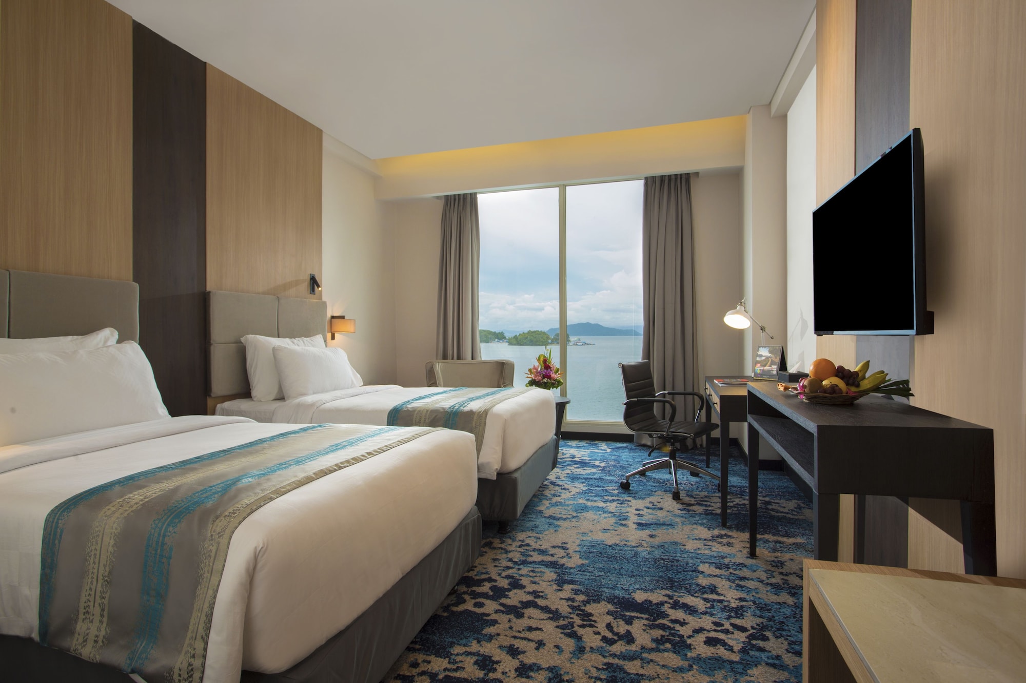 Deluxe, Twin Beds