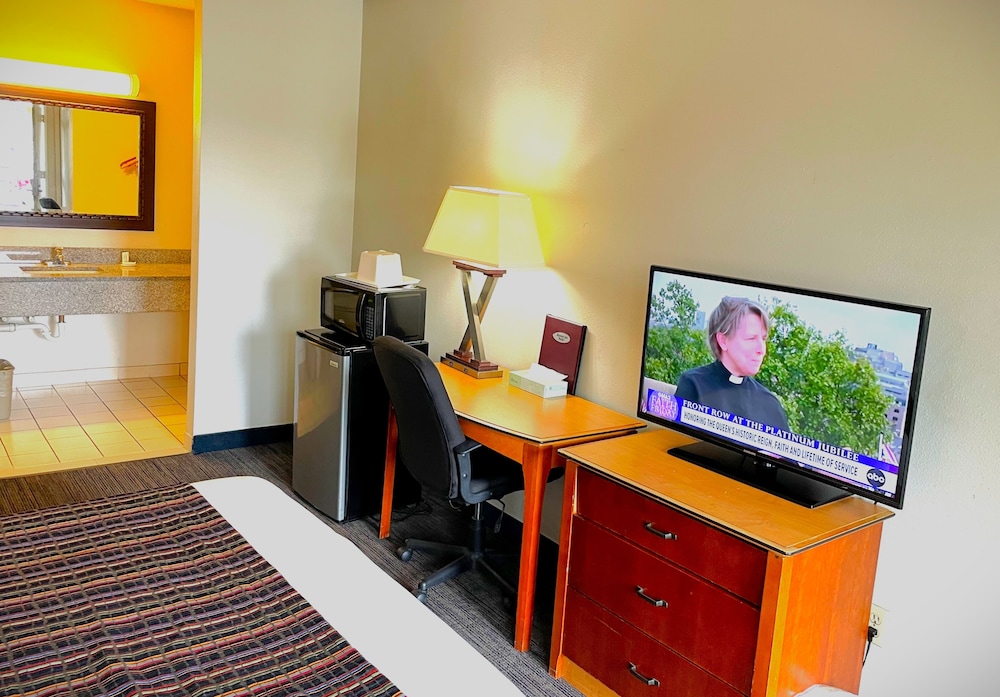 Skyway Inn SeaTac 47/58