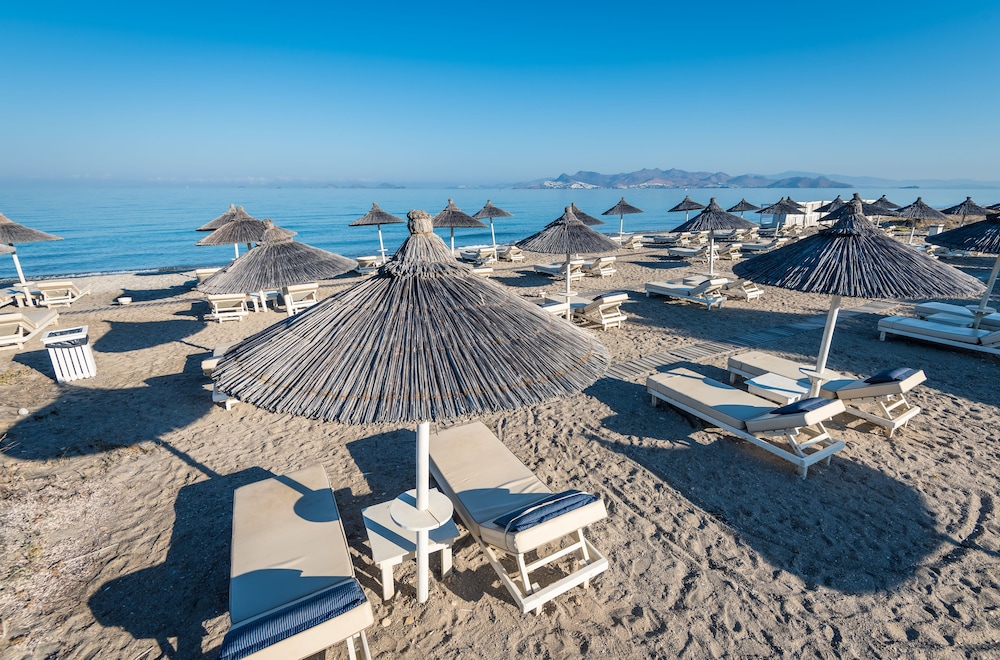 Diamond Deluxe Hotel Wellness Amp Spa Adults Only 75/76