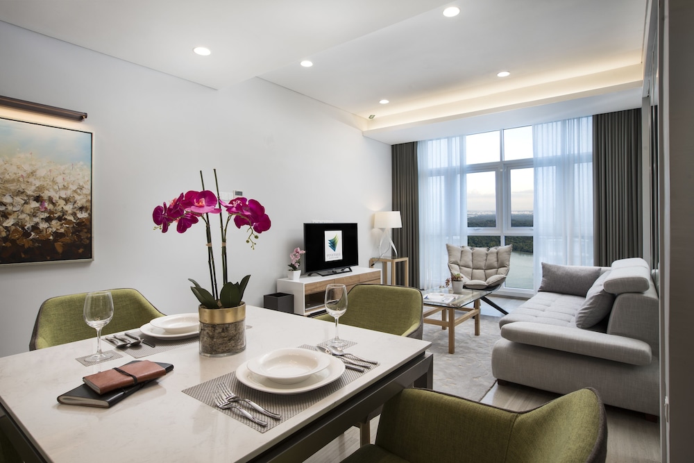 Pinetree Marina Resort 36/63