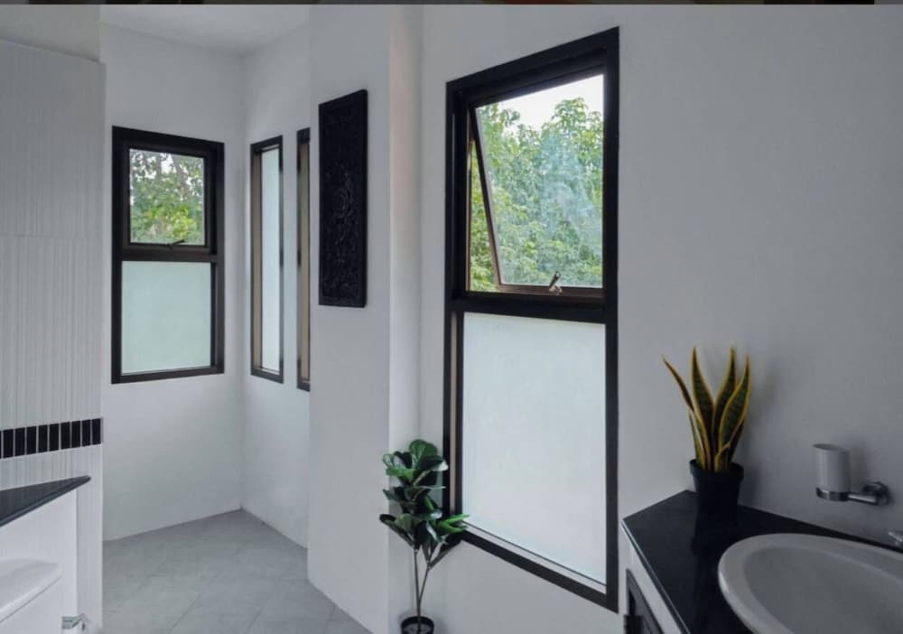 Baan Tropicana 50/50