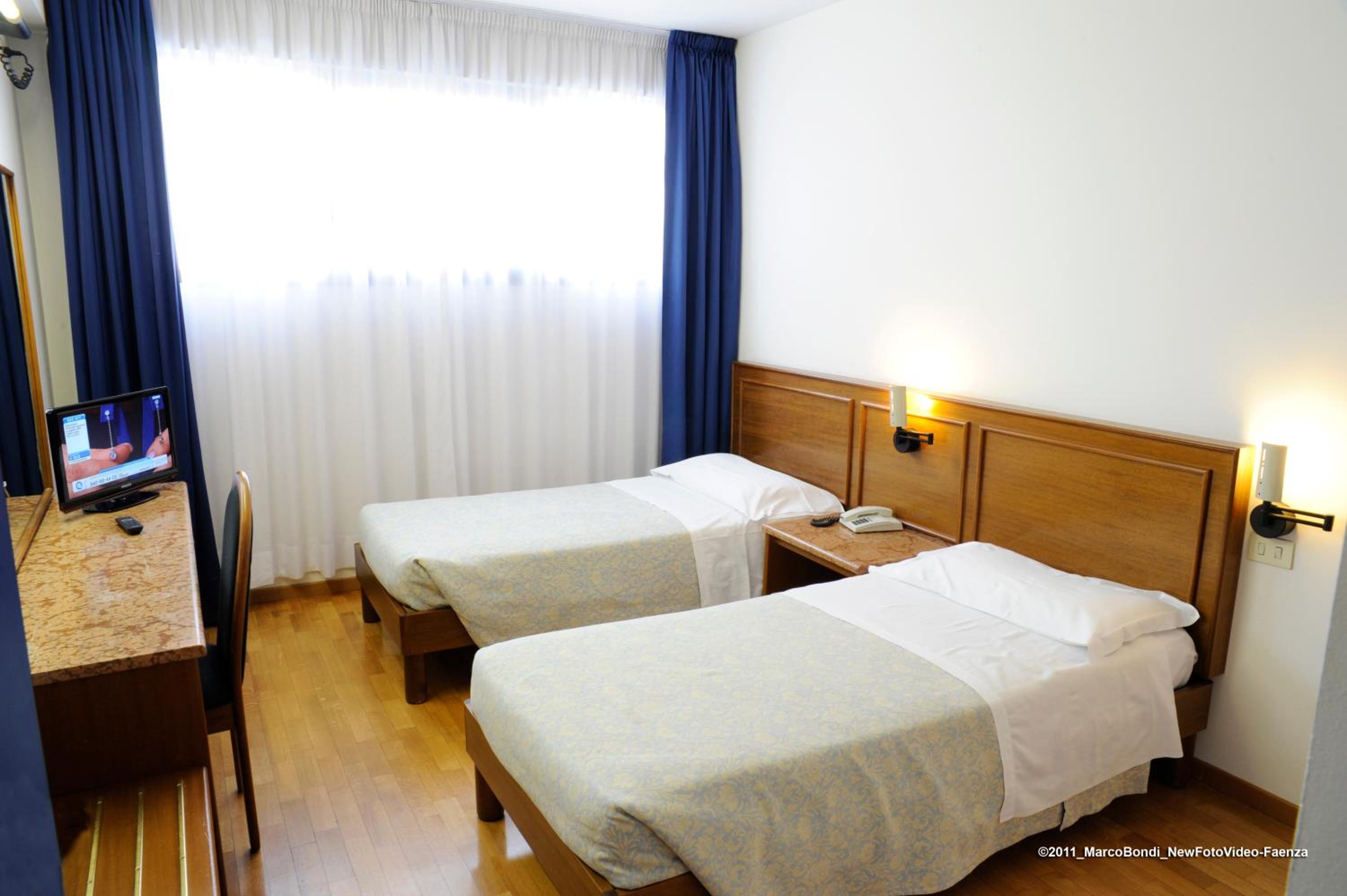 Room, Twin Beds