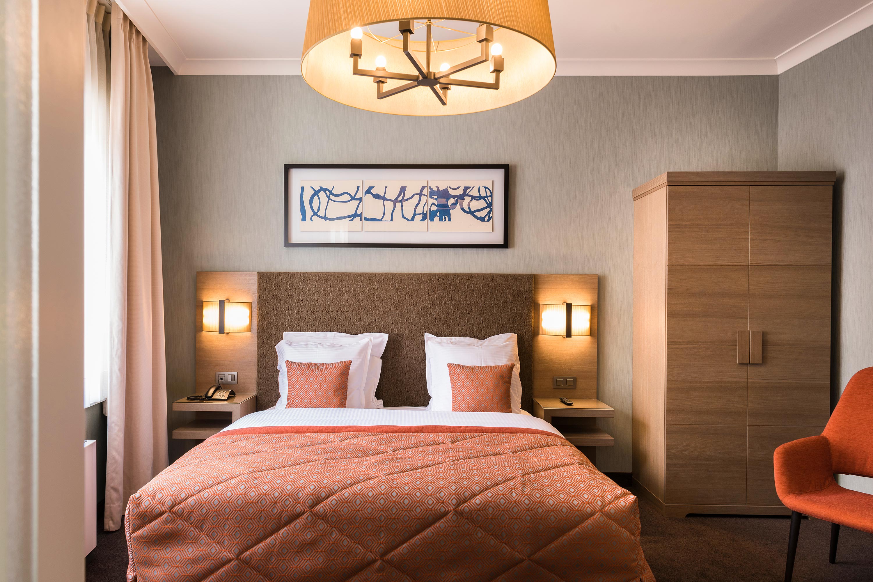 Charming, Classic, Double or Twin Bed