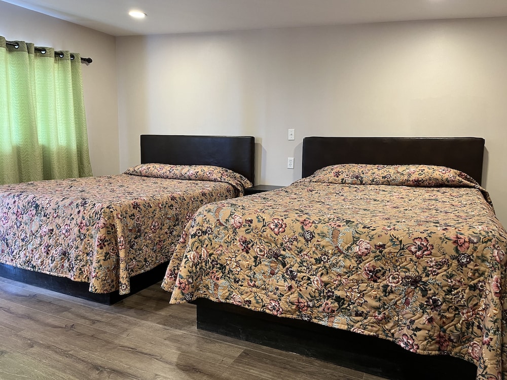 Kluane Park Inn 10/28