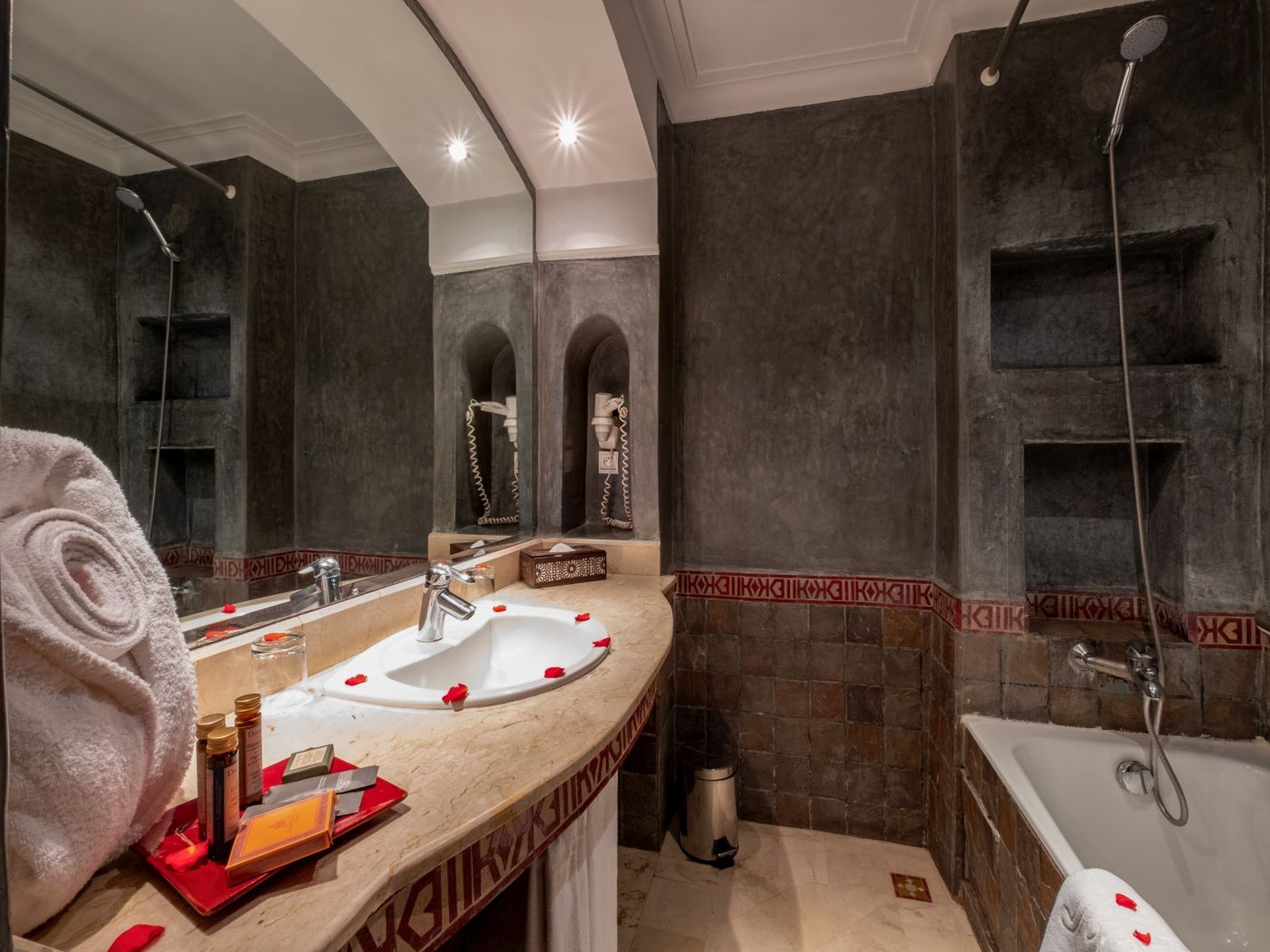 Hivernage And Spa Hotel 46/48