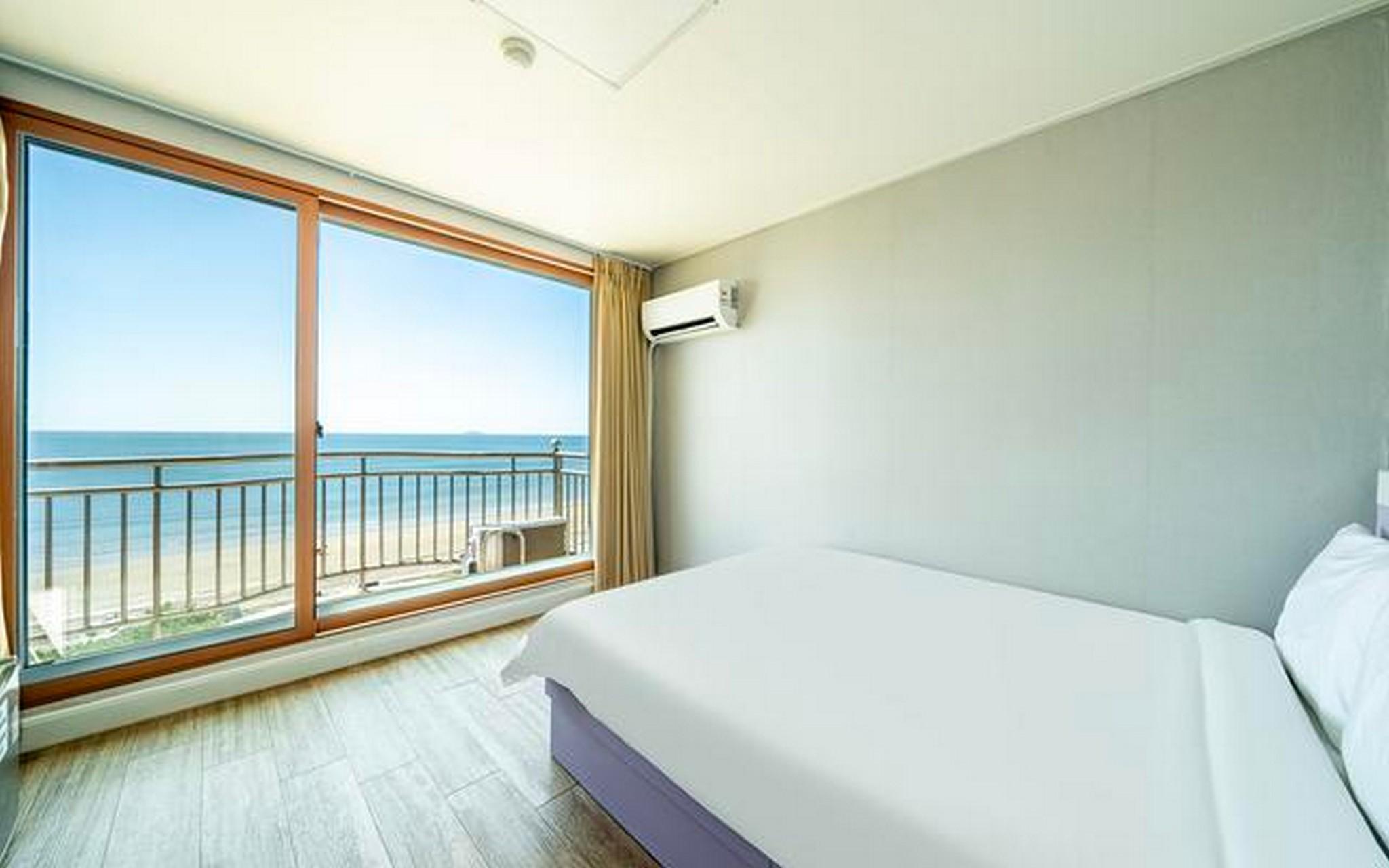 Vip, Ocean View