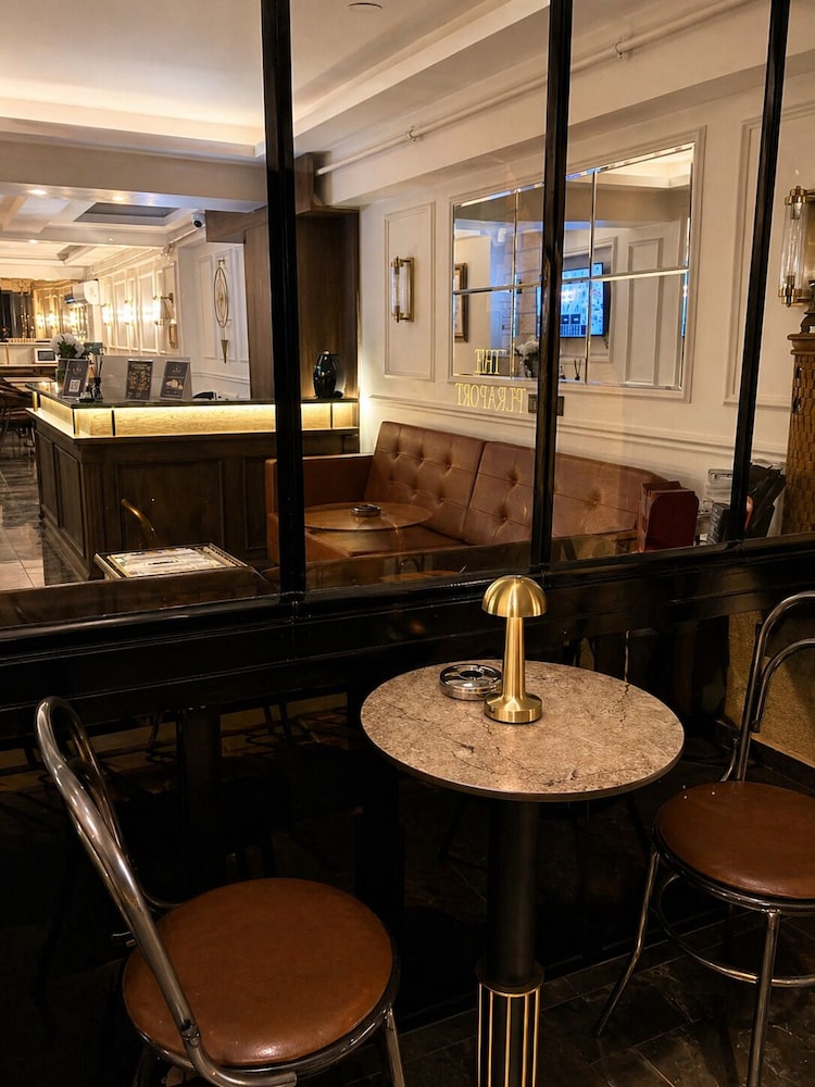 The Peraport Hotel 34/48